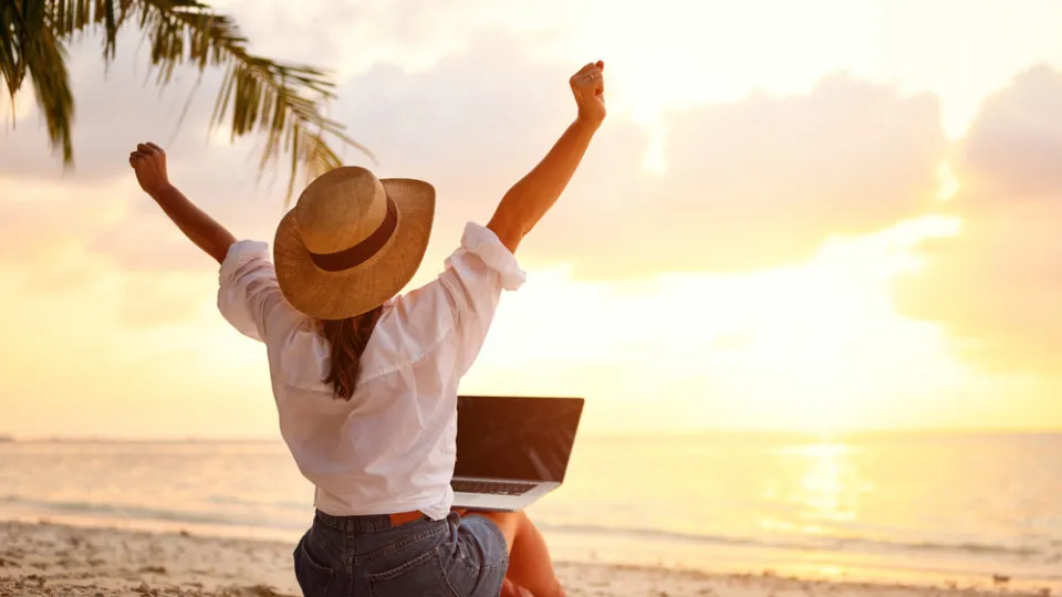 Digital nomads in Portugal: Discover the new professional trend.