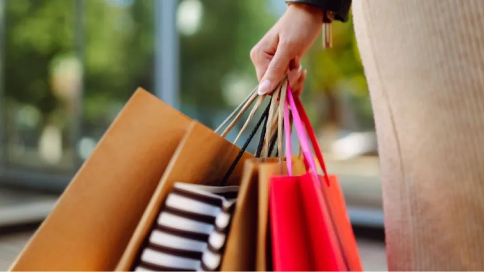 5 dicas para comprar (e poupar) nos saldos 