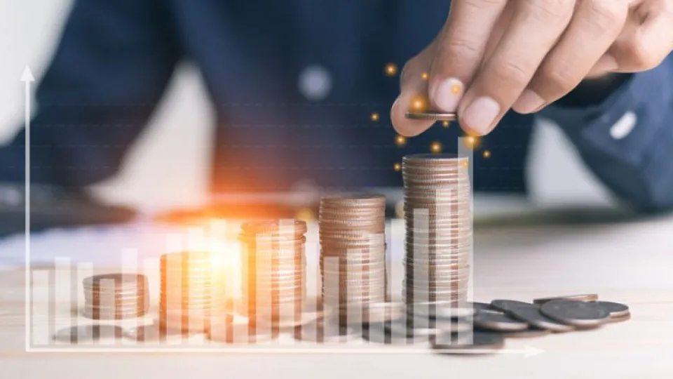 Corte nas taxas de juro pode estar mais perto que o previsto no semestre passado 