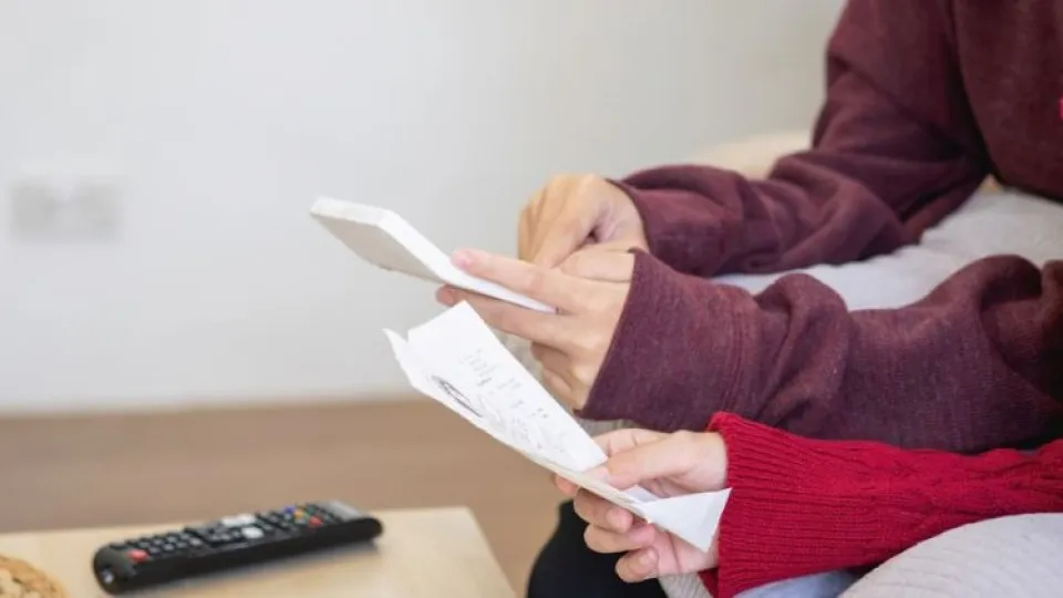 Devo entregar o IRS no primeiro dia ou não? 