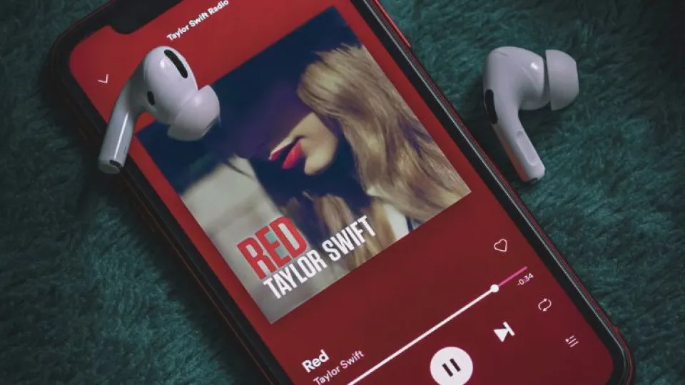 Qual será o impacto económico da Taylor Swift em Portugal? 