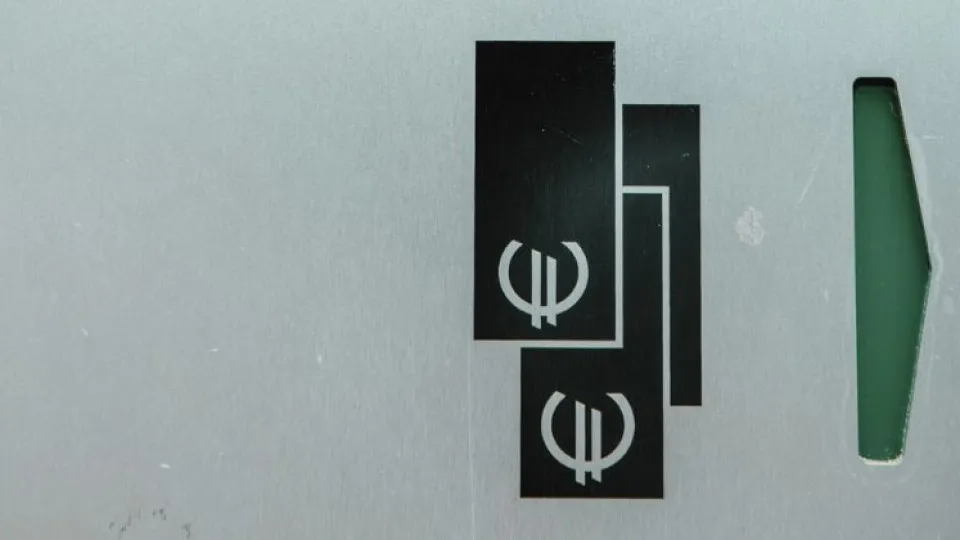 Investir em produtos de poupança? Saiba como funcionam os Certificados de Aforro	 