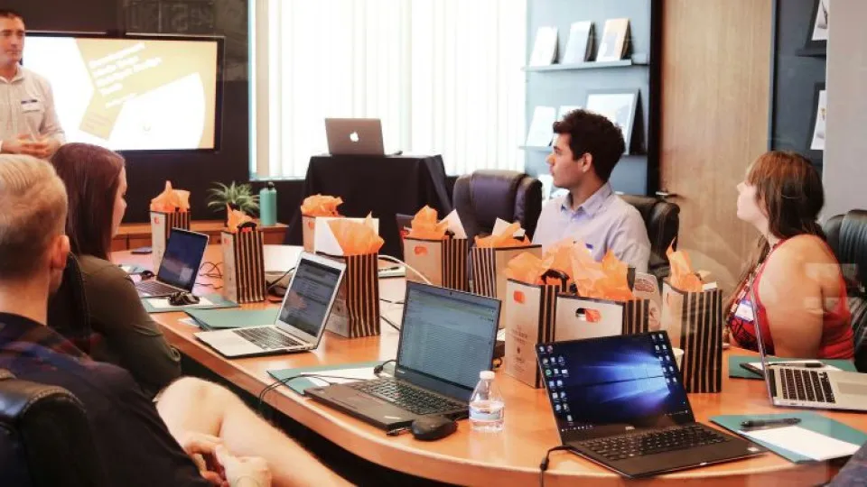 Emprego garantido depois do curso superior? Veja esta dica 