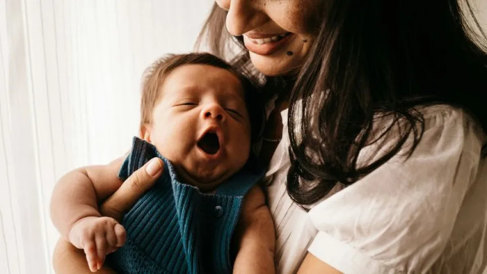 Licença parental: Como funciona para o pai e para a mãe? 