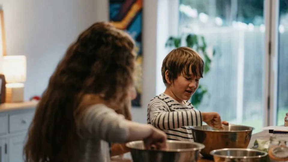 4 truques para poupar tempo e dinheiro a cozinhar 