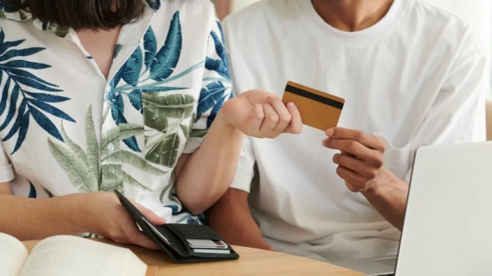 Posso contratar um crédito pessoal junto com um crédito habitação? 