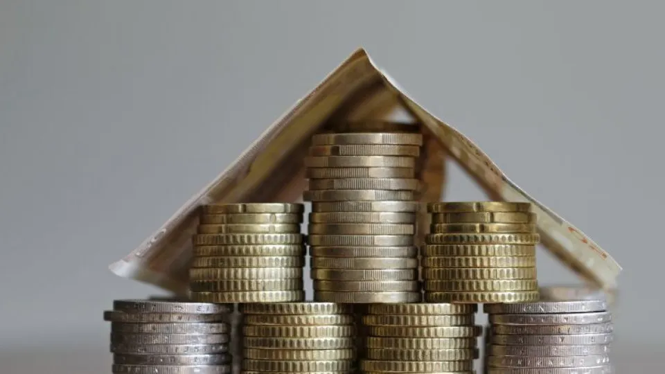 IMT e Imposto do Selo: Conheça os dois impostos associados à compra de casa