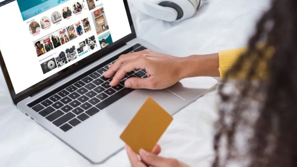 Compras online: Cuidados e direitos do consumidor