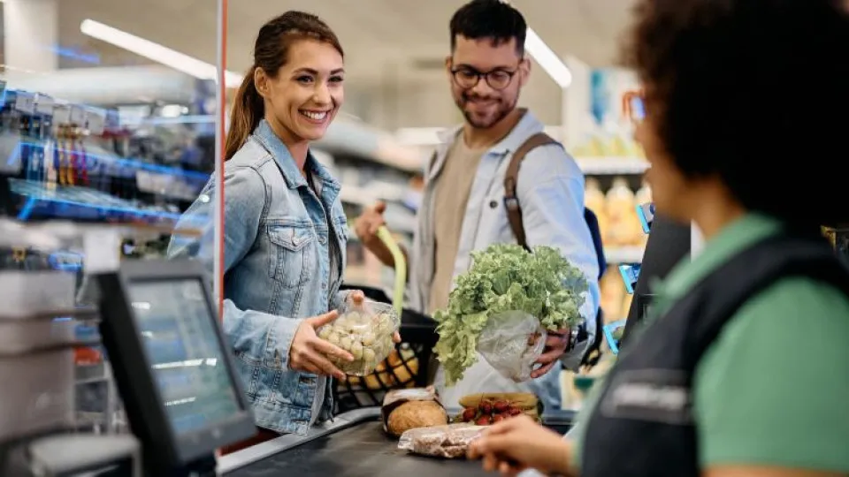 Quanto posso poupar se optar só por marcas brancas no supermercado? 