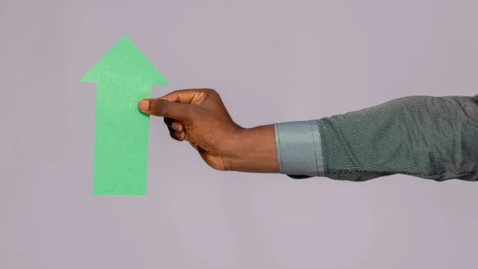 Inflação em novembro acelera para 2,5% em Portugal e 2,3% na zona euro 