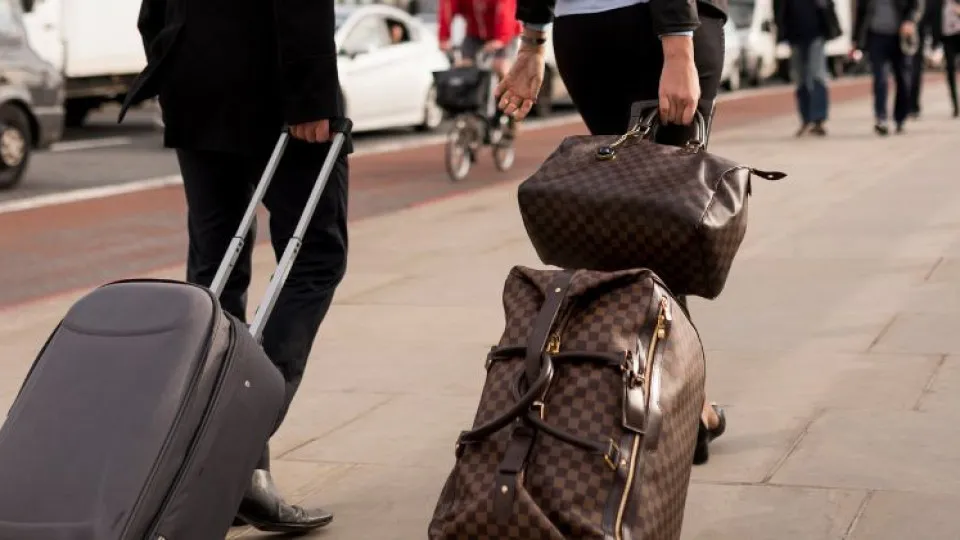 Quase um terço dos portugueses pondera emigrar: Eis os principais motivos 