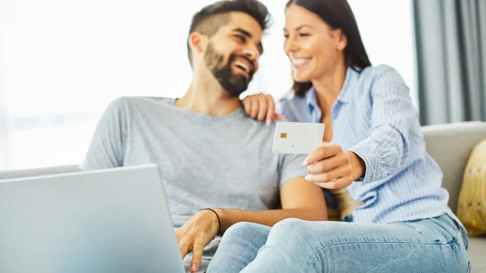 Conta conjunta: Sim ou não? O que saber antes de abrir uma 