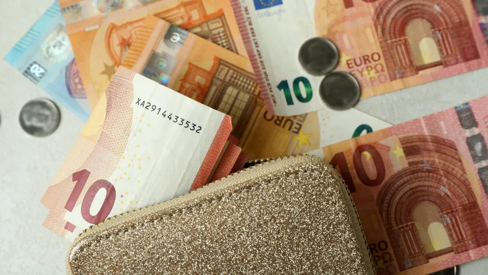 Três signos que vão ver a sua vida mudar com a chegada de dinheiro inesperado 