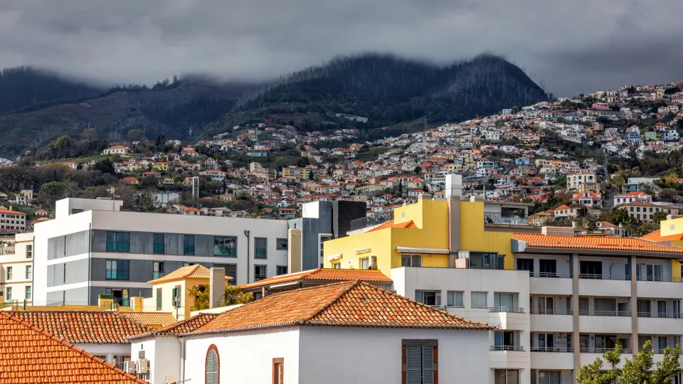 Qual a cidade onde as casas se arrendam em menos de 24h? 