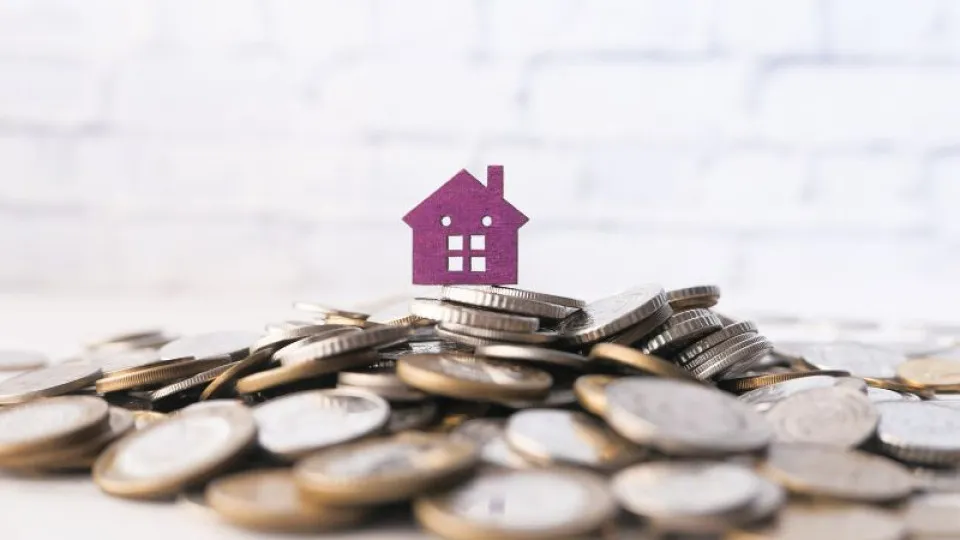 Quando é que se recebe o dinheiro do crédito habitação na conta? 